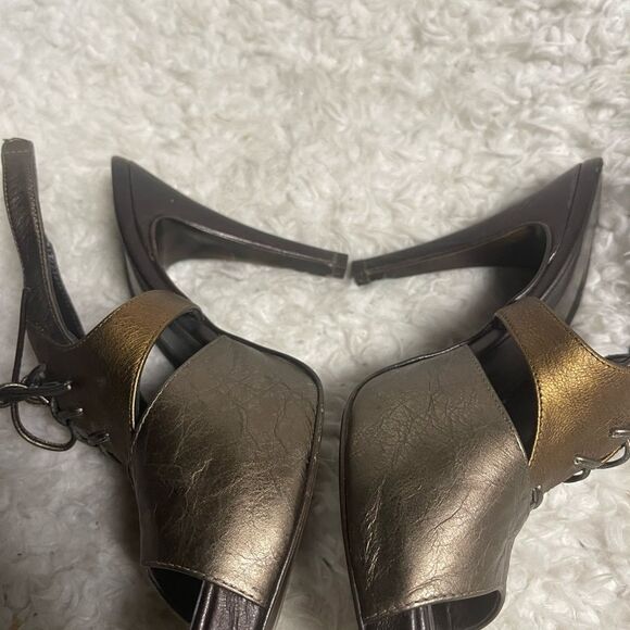 Donald J Pliner Metallic two tone Bronze Leather Heels SZ7.5M - Picture 7 of 12